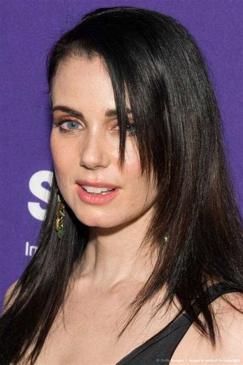 Mia Kirshner: Movies, Net Worth, Age, Height, and More!